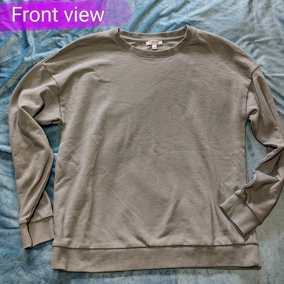 Reitmans grey crew neck, size small, GUC - Picture 3 of 11